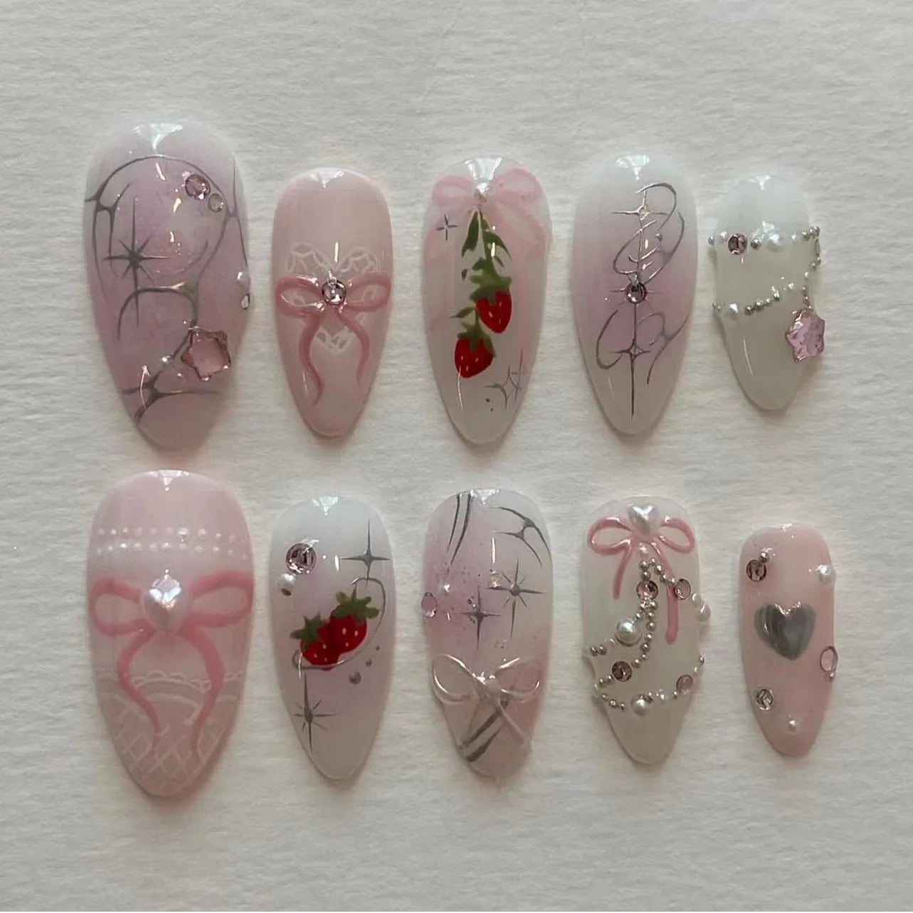 24 Stück süße falsche Nagelflicken, abnehmbare künstliche Nagelspitzen mit Schleifen, Liebesherz, Perlendesign, rosa Mandel, koreanisches Aufdrücken des Nagels