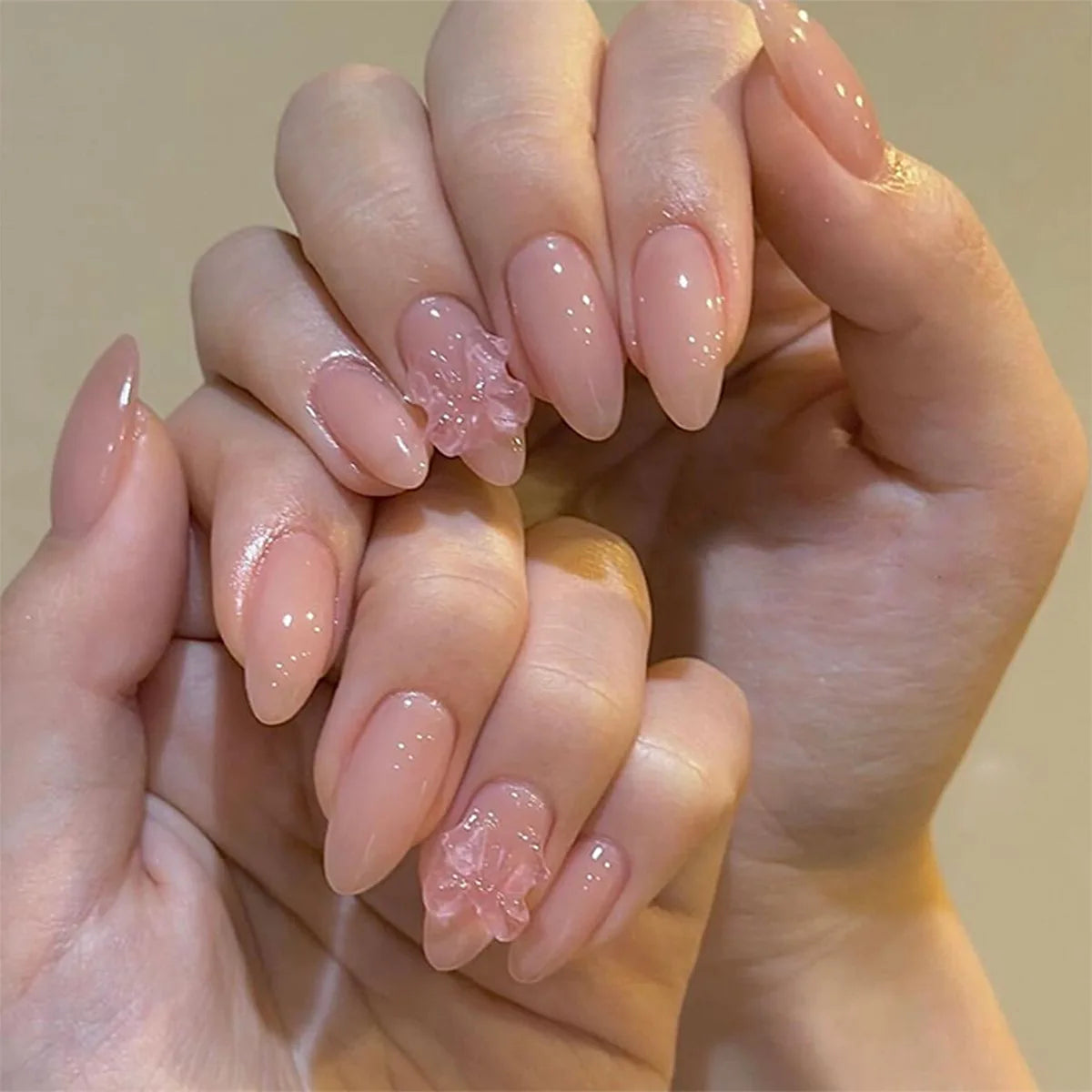 24 Stück süße falsche Nagelflicken, abnehmbare künstliche Nagelspitzen mit Schleifen, Liebesherz, Perlendesign, rosa Mandel, koreanisches Aufdrücken des Nagels